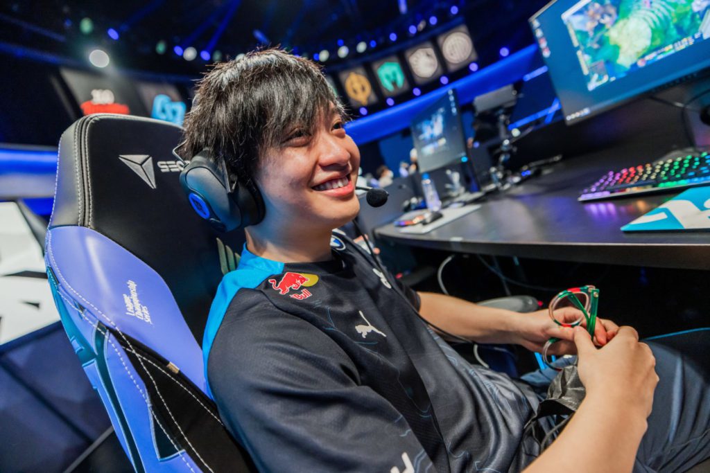 Cloud9 K1ng at the LCS studios