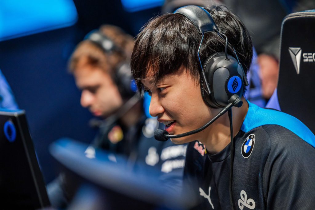 Cloud9 K1ng staring at the computer and smiling