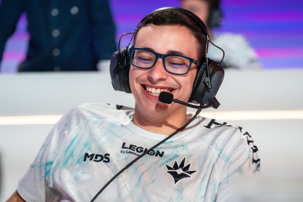 Icons 2022: “Foi uma realização”, diz ManoFrizer sobre classificação da Liberty para fase de grupos