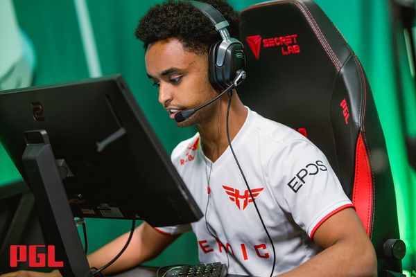 Heroic bench refrezh; player explores new opportunities