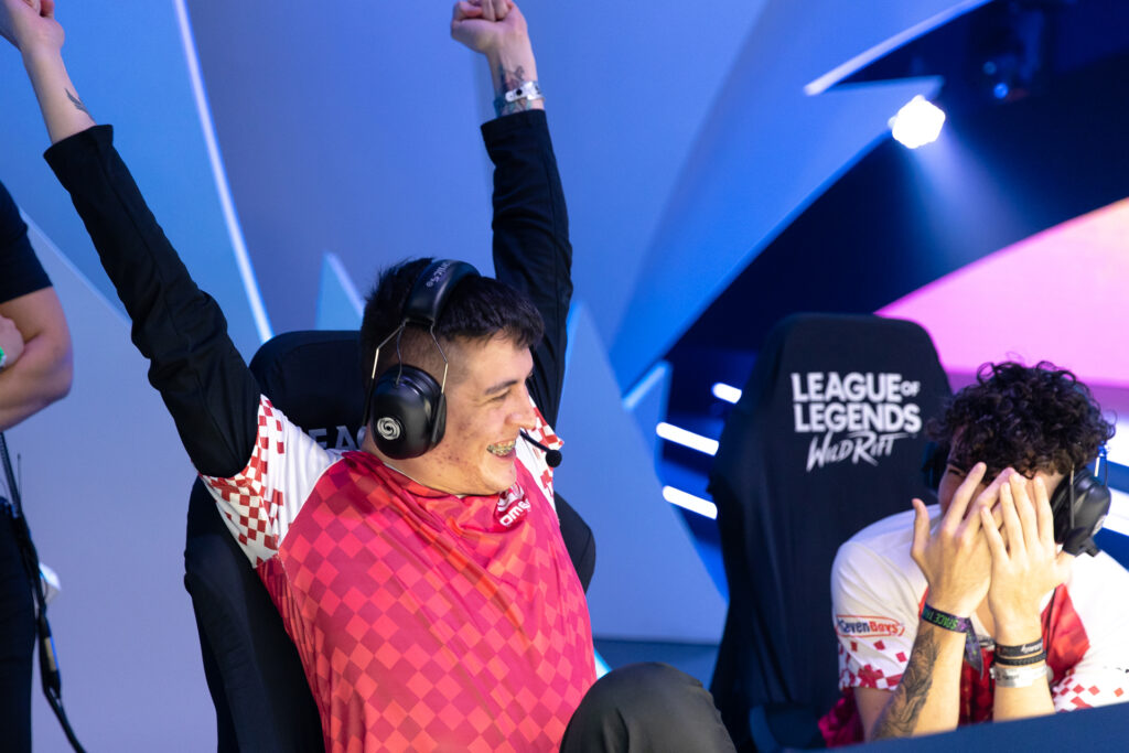 Icons 2022: “Começar o mundial assim é surreal”, diz suitS depois de vencer Buriram