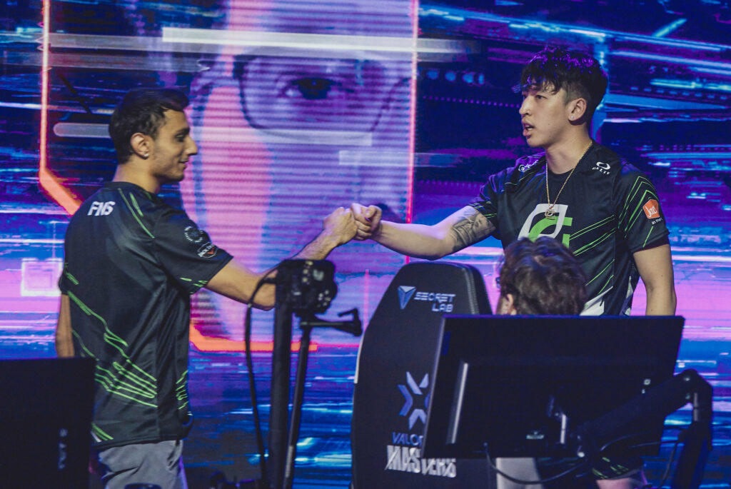 Marved goes head shot crazy. OpTic Gaming dismantle Kru to reach Masters 2 Copenhagen Knockout Stage.