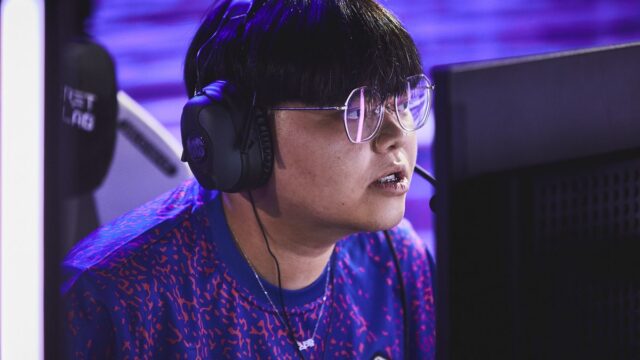 D4V41’s Valorant crosshair and video settings