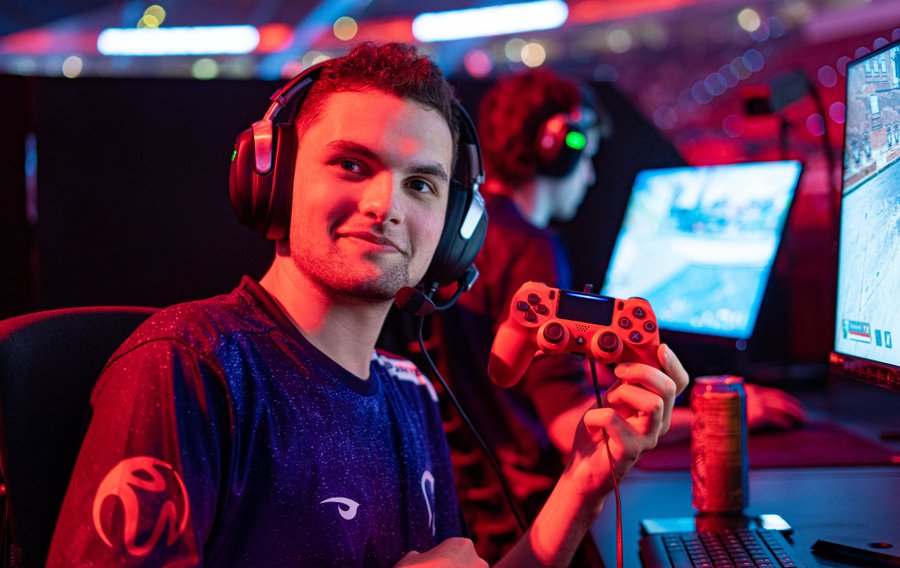 Darkzero Esports are your ALGS Champions 2022