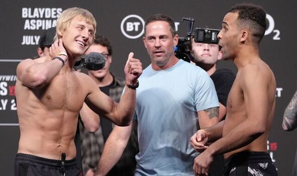 UFC Fighter Teabags opponent after massive win