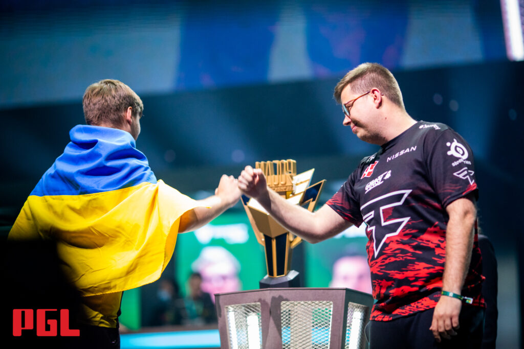 Karrigan: “The team that wins tomorrow, is the best team in the world”, FaZe Join NaVi in IEM Cologne Grand Finals