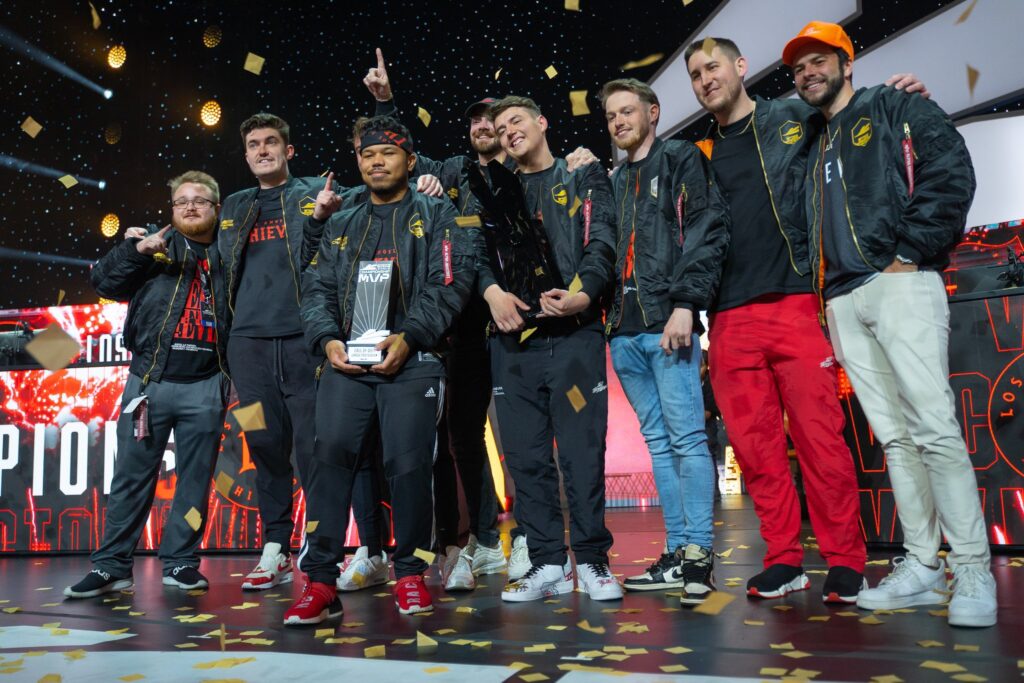 Call of Duty World Championships 2022 Winners Los Angeles Thieves