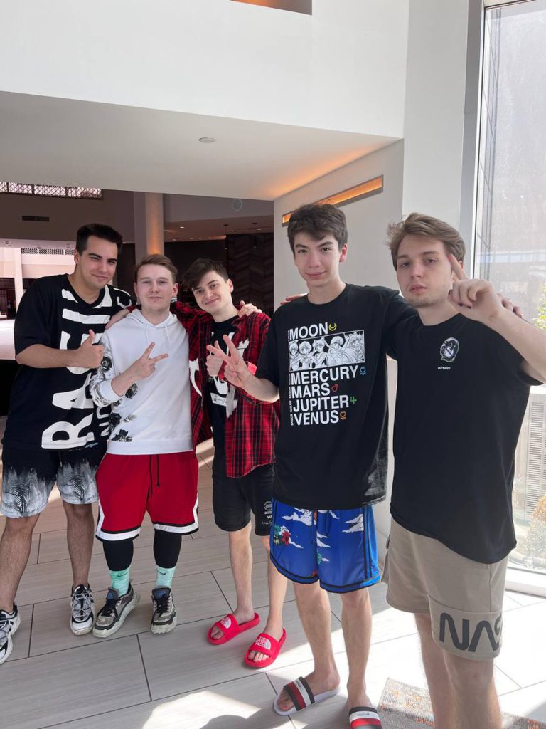 The  Outsiders Squad posing for the camera 