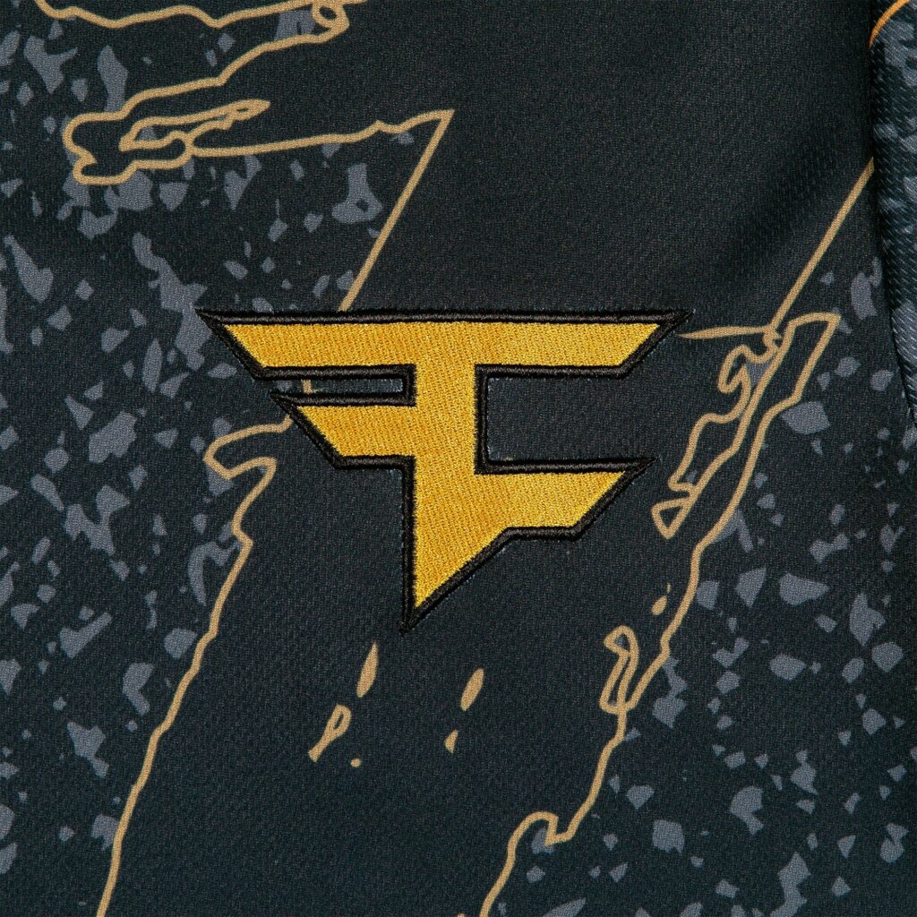 NICKMERCS’ limited-edition jersey sells out in under 4 minutes
