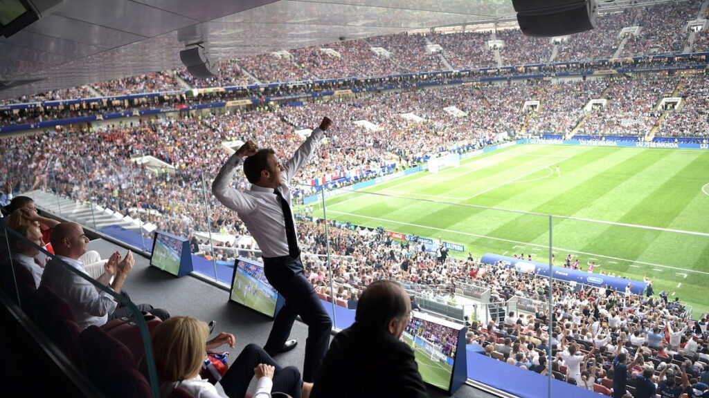 Emmanuel Macron makes commitment to esports in new message: “France will host two exceptional esports events in 2023 and 2024”