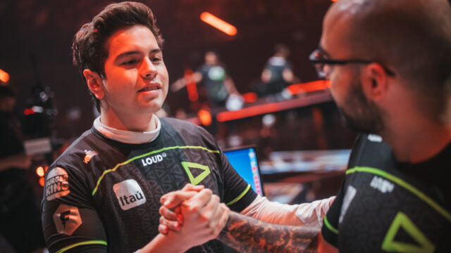 LOUD Less VALORANT crosshair and video settings