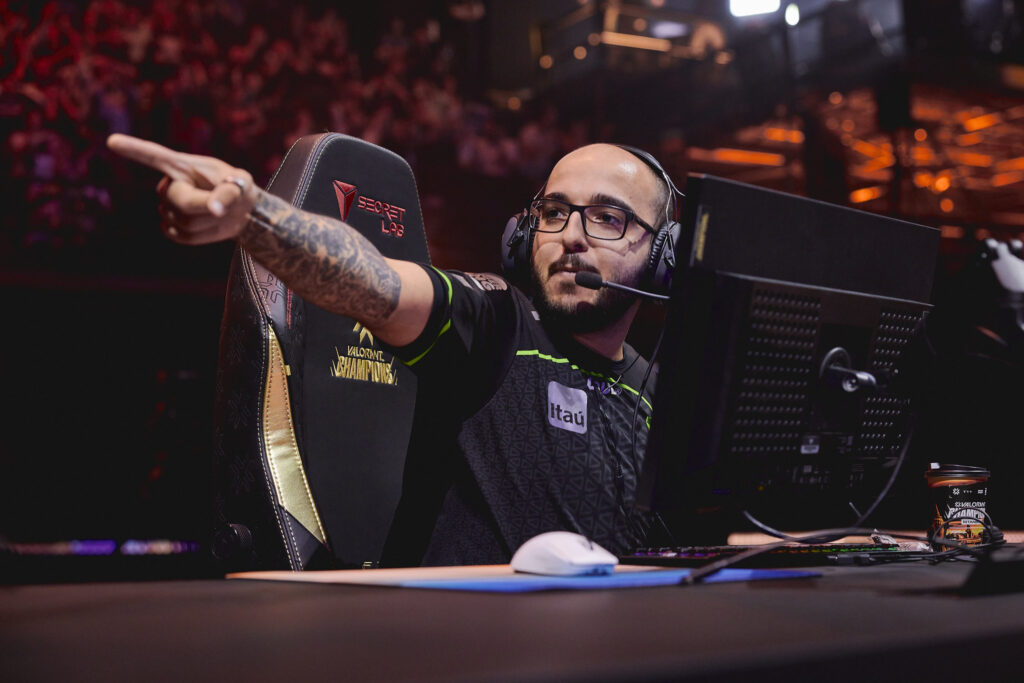 Sentinels Sacy VALORANT crosshair and video settings