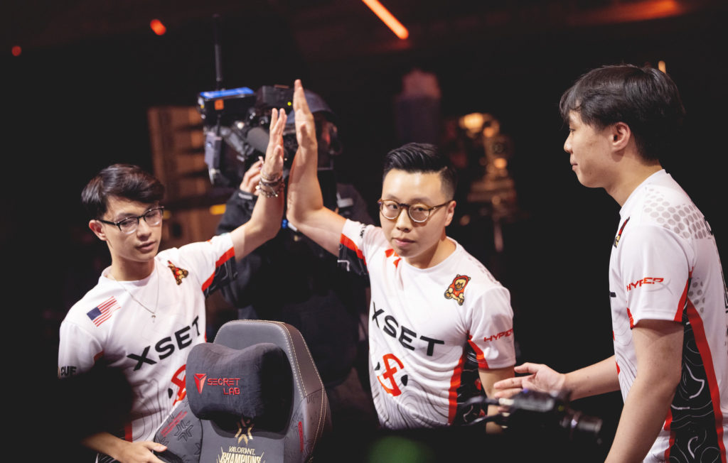 XSET Ayrin surrounded by Zekken and Cryo