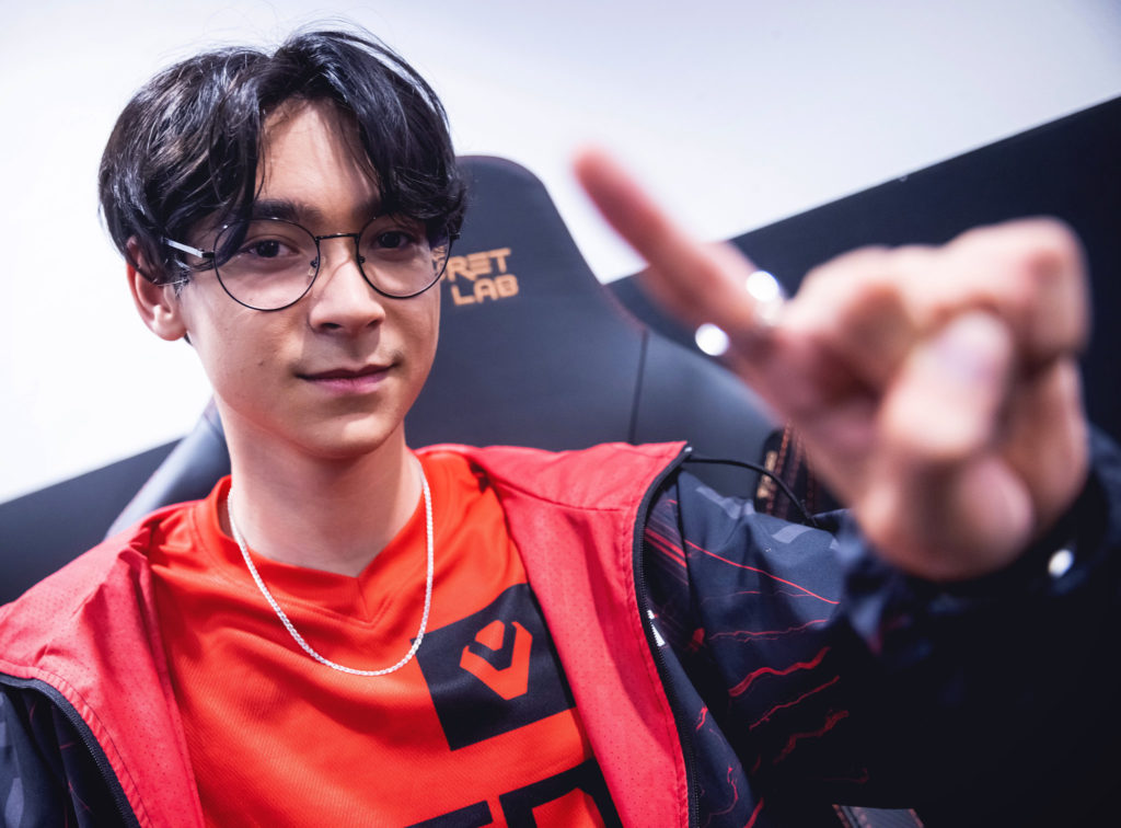 TenZ’s VALORANT crosshair settings and video settings