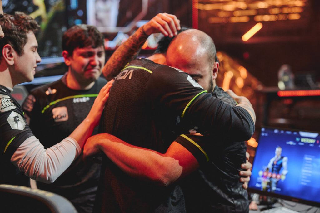 Sentinels Sign Two World Champions in Sacy and pancada