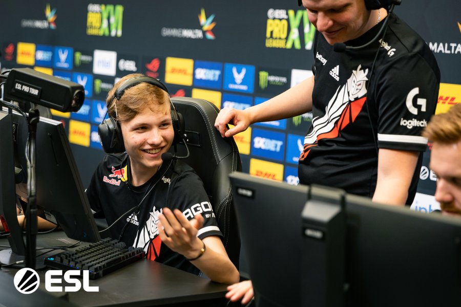 m0NESY: “Even two years ago, I said the AWP should be nerfed a little bit, maybe in ammo.”