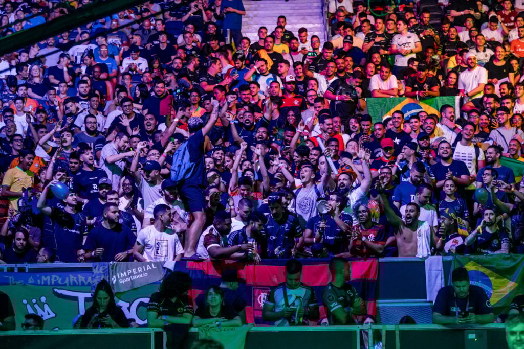 Fans at the IEM Rio Major on Day 2 of the event