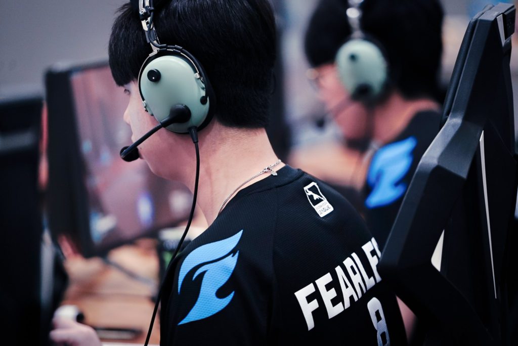 Dallas Fuel Fearless competing against Seoul Dynasty during the OWL playoffs.