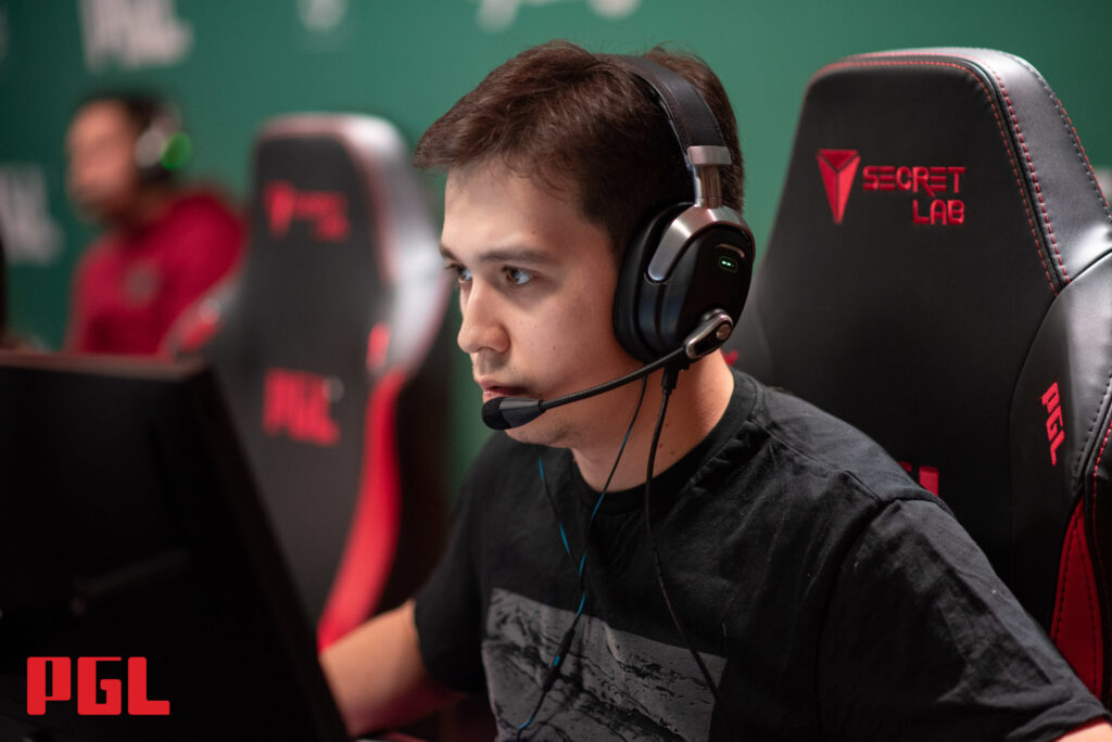 Cloud9 sign buster, replace interz