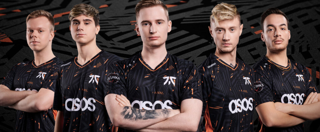 Fnatic LoL LEC 2023 Jersey - no BMW Logo - Image via Fnatic Twitter