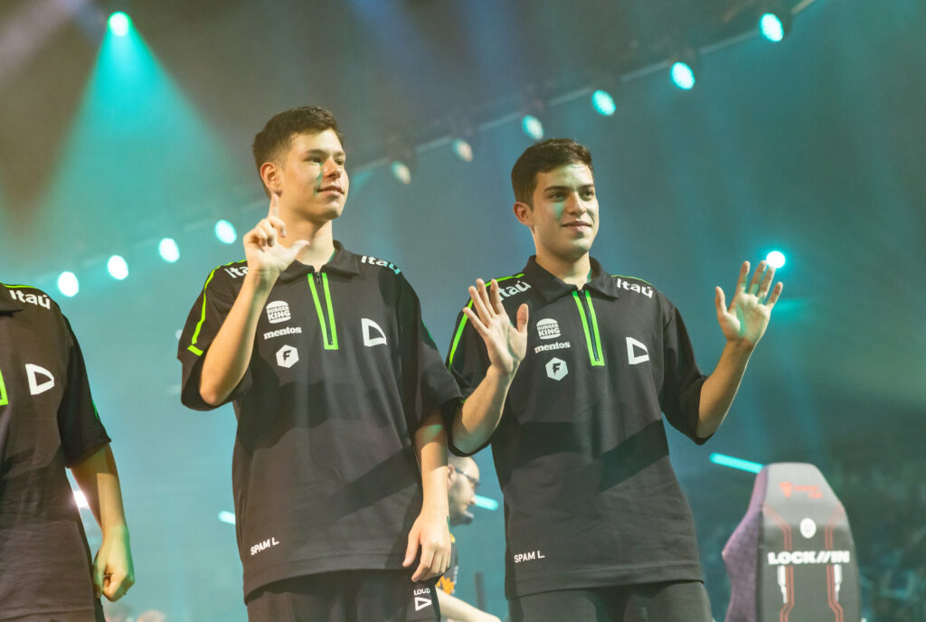 Cauanzin VALORANT crosshair and video settings