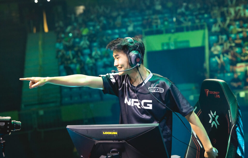 S0m’s VALORANT crosshair and video settings