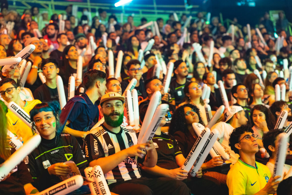 The Brazilian crowd turned up in huge numbers for VCT LOCK//IN Sao Paolo. This article presents the VCT Sao LOCK//IN standings, prize pool and live results.