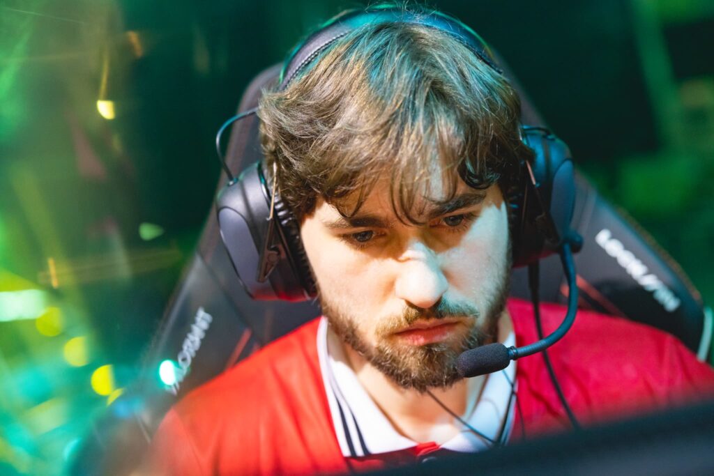 100T Stellar VALORANT settings: Crosshair code, video settings, and more