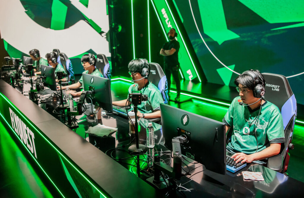 100 Thieves vs FlyQuest: Live results, match highlights, and more