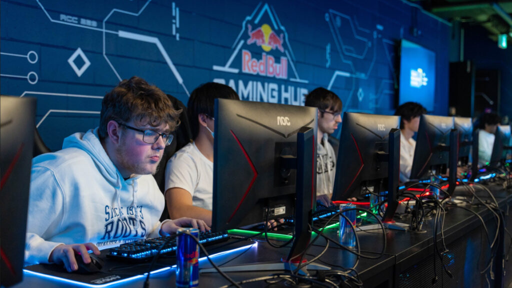 Players at the Red Bull Solo Q Canada National Final