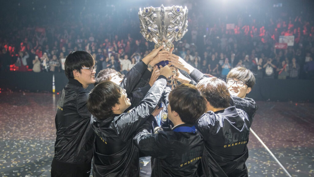 The 2016 League of Legends World Championship winners 
