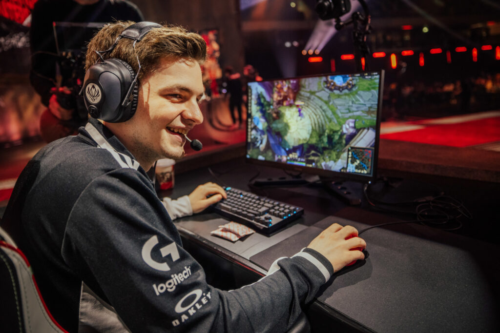 G2 Mikyx on Chronobreaks, returning to G2, and the British accent