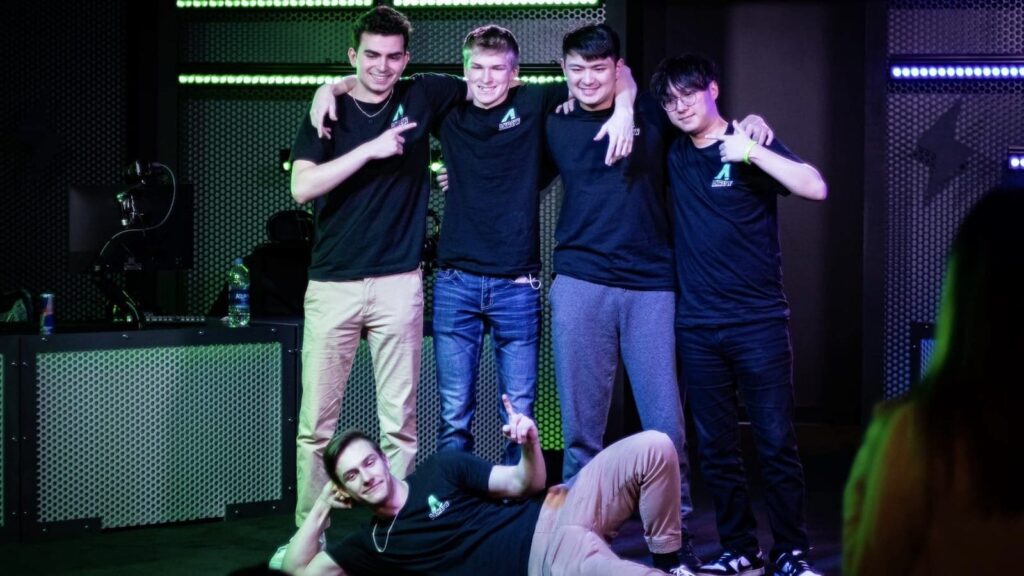 Akrew VALORANT, with C0M second from the left, poses after winning a Nerd Street Gamers LAN tournament.
