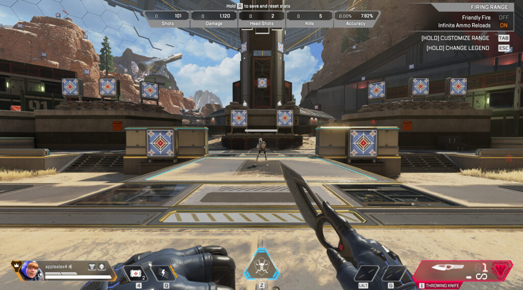 Image of the middle dummy in the firing range, player has throwing knife equipped.