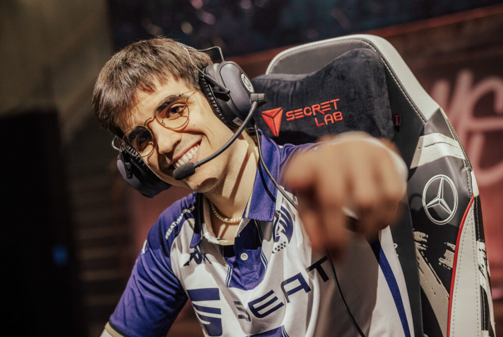 Elyoya set up on stage to face off against T1 - image via Colin Young-Wolff/Riot Games