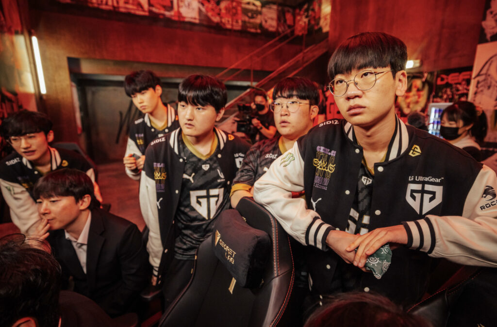 Gen G backstage prepping between matches - image via Colin Young-Wolff/Riot Games