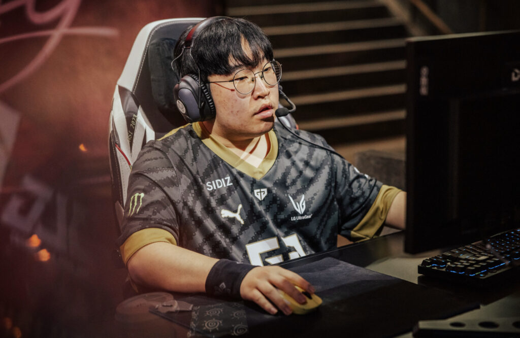 Delight set up on stage in Gen G's series against BLG - image via Colin Young-Wolff/Riot Games