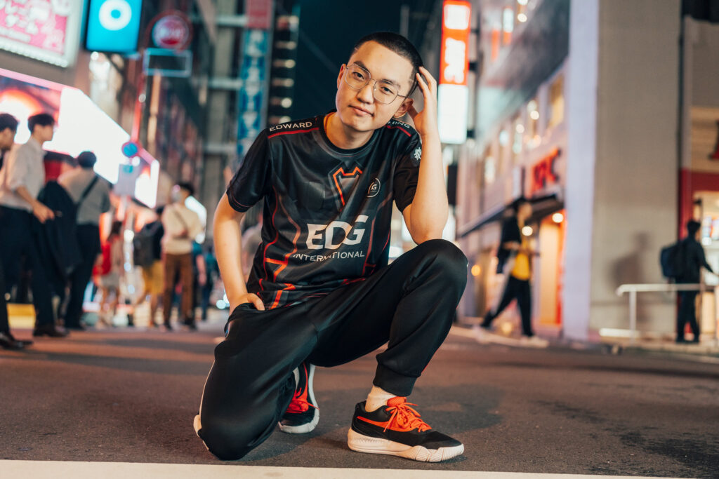 EDward Gaming decimates T1 to punch their ticket to the Masters Tokyo knockout stages