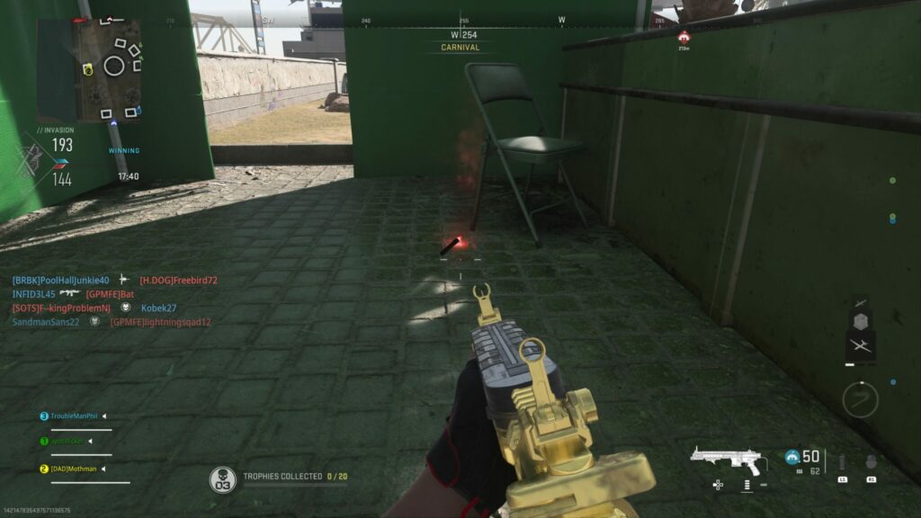 A player has set down a Tactical Insertion so he can respawn in Invasion, as a fast way to level up guns in MW2.