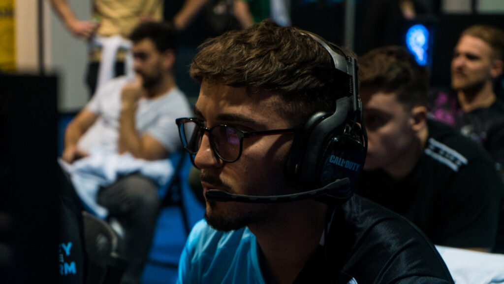 JurNii is one of the players supposedly part of the Heretics CDL roster moves.