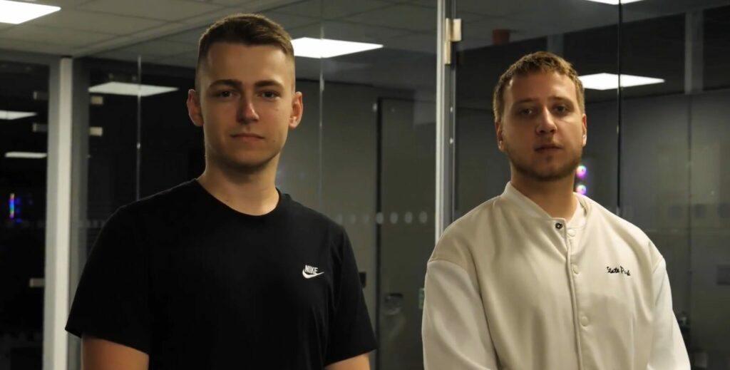 Bymas and NEOFRAG in the promotional video for Into the Breach.