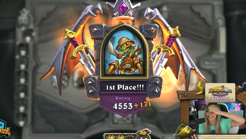 Slysssa playing Hearthstone Battlegrounds