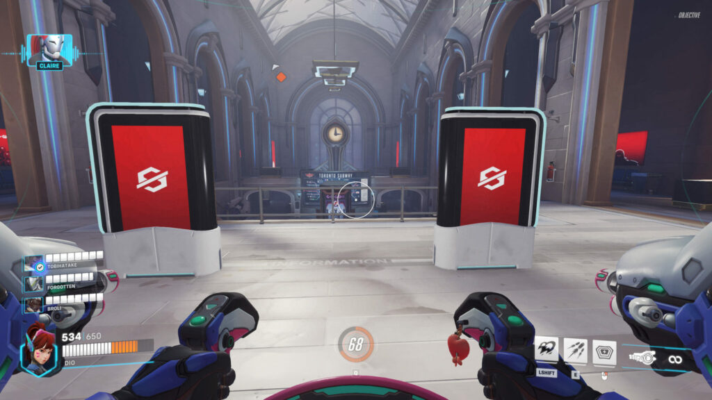 Defend Claire and Reggie at Union Station 