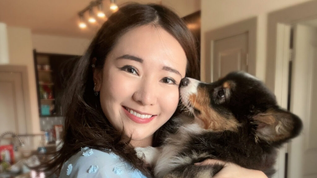 Emilyywang and her dog sago