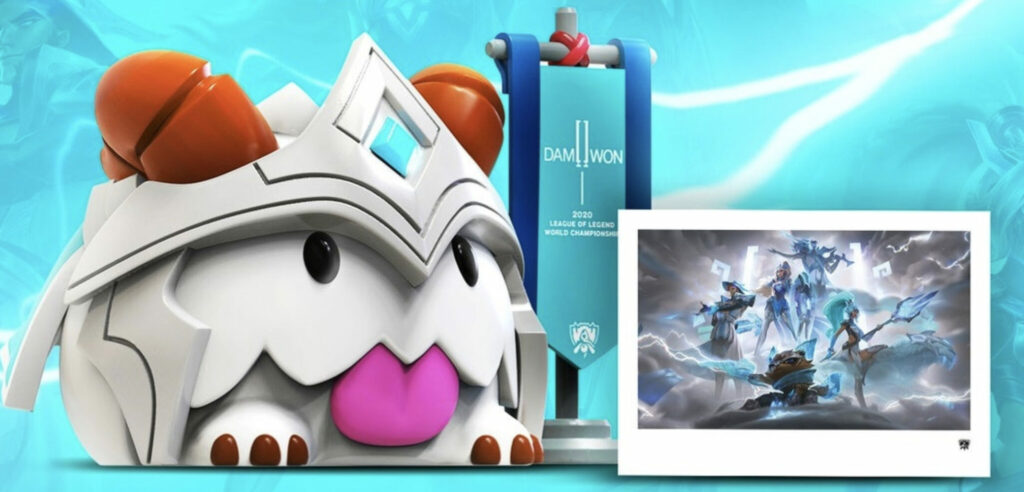Poro in the Worlds 2020 statue for Dplus KIA - image via Moobeat Twitter