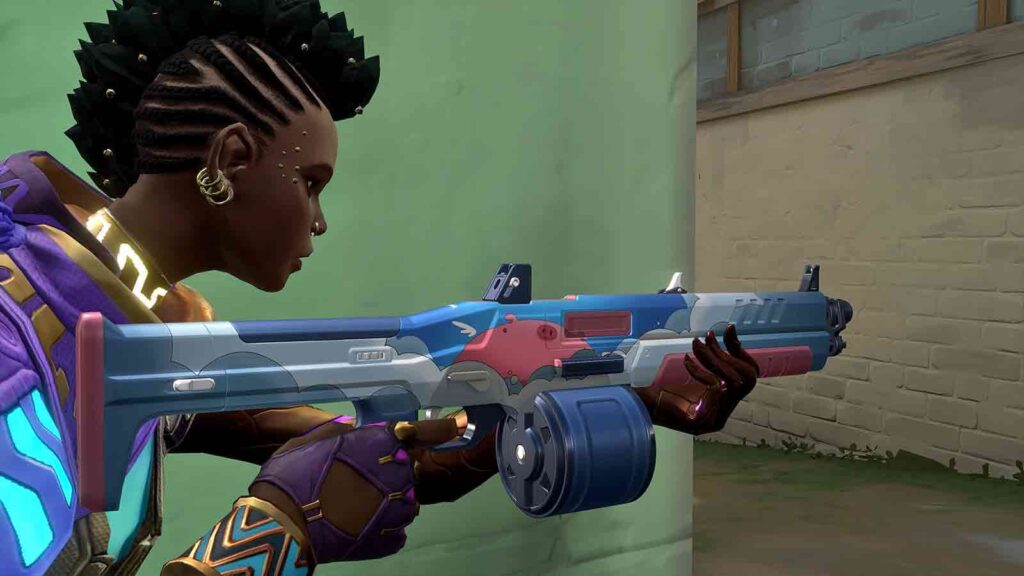 Astra crouches at an angle with the Judge in VALORANT, which is a weapon receiving changes in the patch notes 7.09.