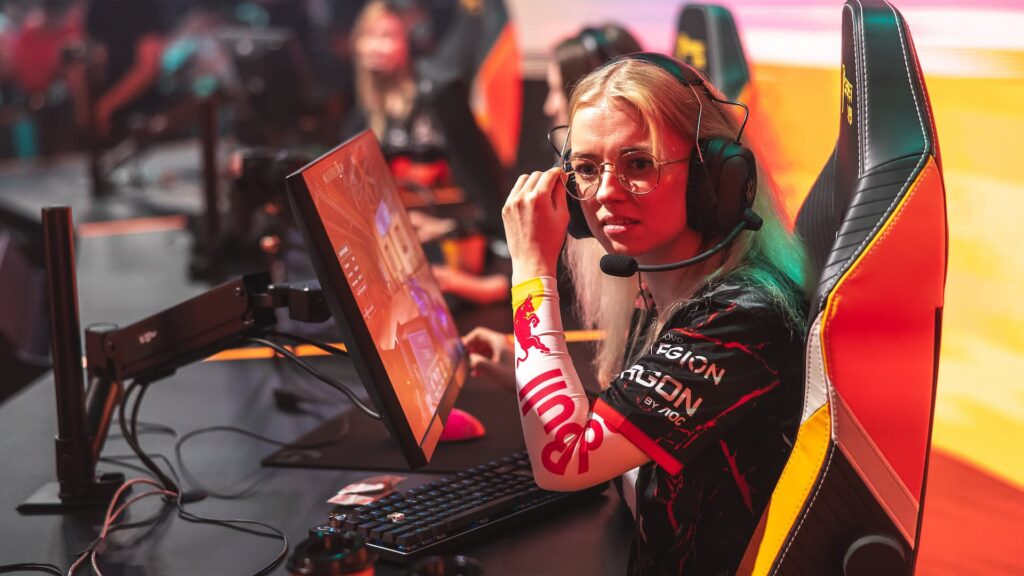 “We are playing on our own personal strengths,” G2 mimi discusses the team’s comp on Sunset