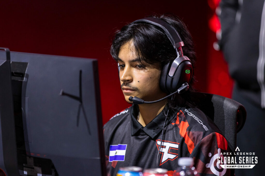 Phony formerly of the FaZe Apex Legends 