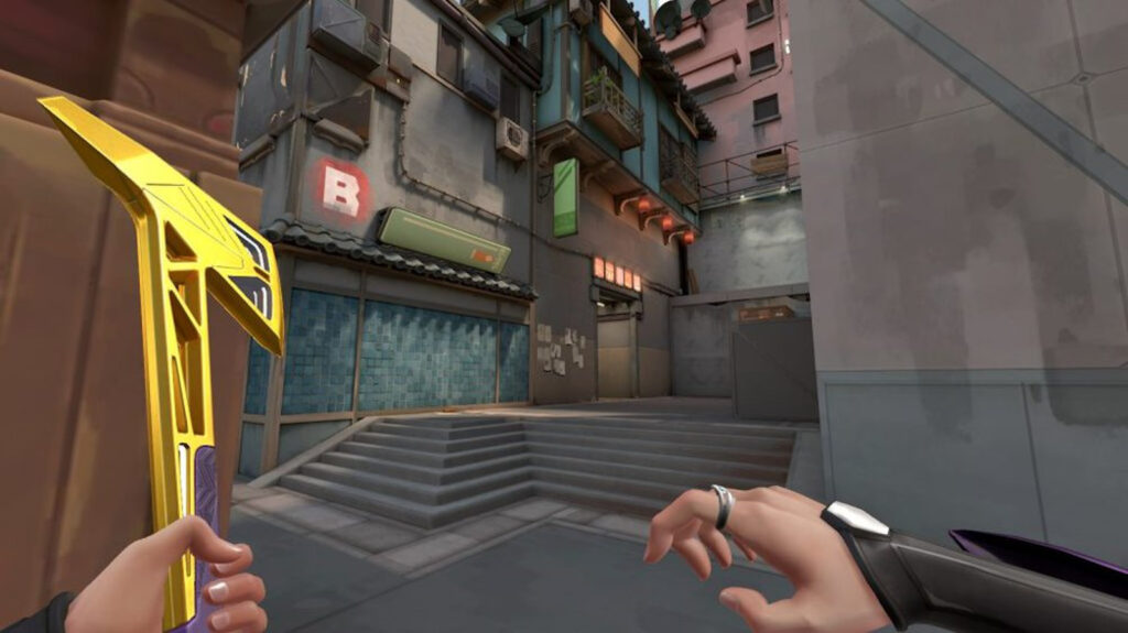 Playing Split in VALORANT as Sage