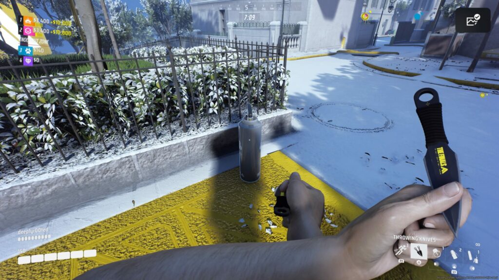 A Powder cylinder, one of the arena carriables in The Finals.